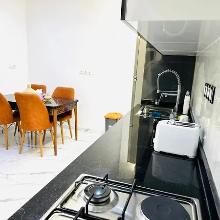 Appart F3 De Luxe A Gueliz - 5 Min De La Gare - Piscine, Wifi, Parking Au Coeur De Marrakech Marrakesh Extérieur photo