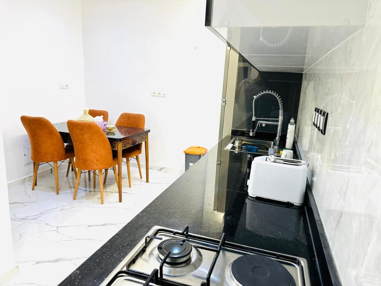 Apartamento F3 De Luxe A Gueliz - 5 Min De La Gare - Piscine, Wifi, Parking Au Coeur De Marrakech *